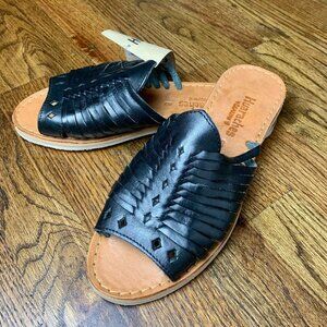 NWT Huaraches by Bearpaw - Rosa Black Leather Slide Sandals - Size 9
